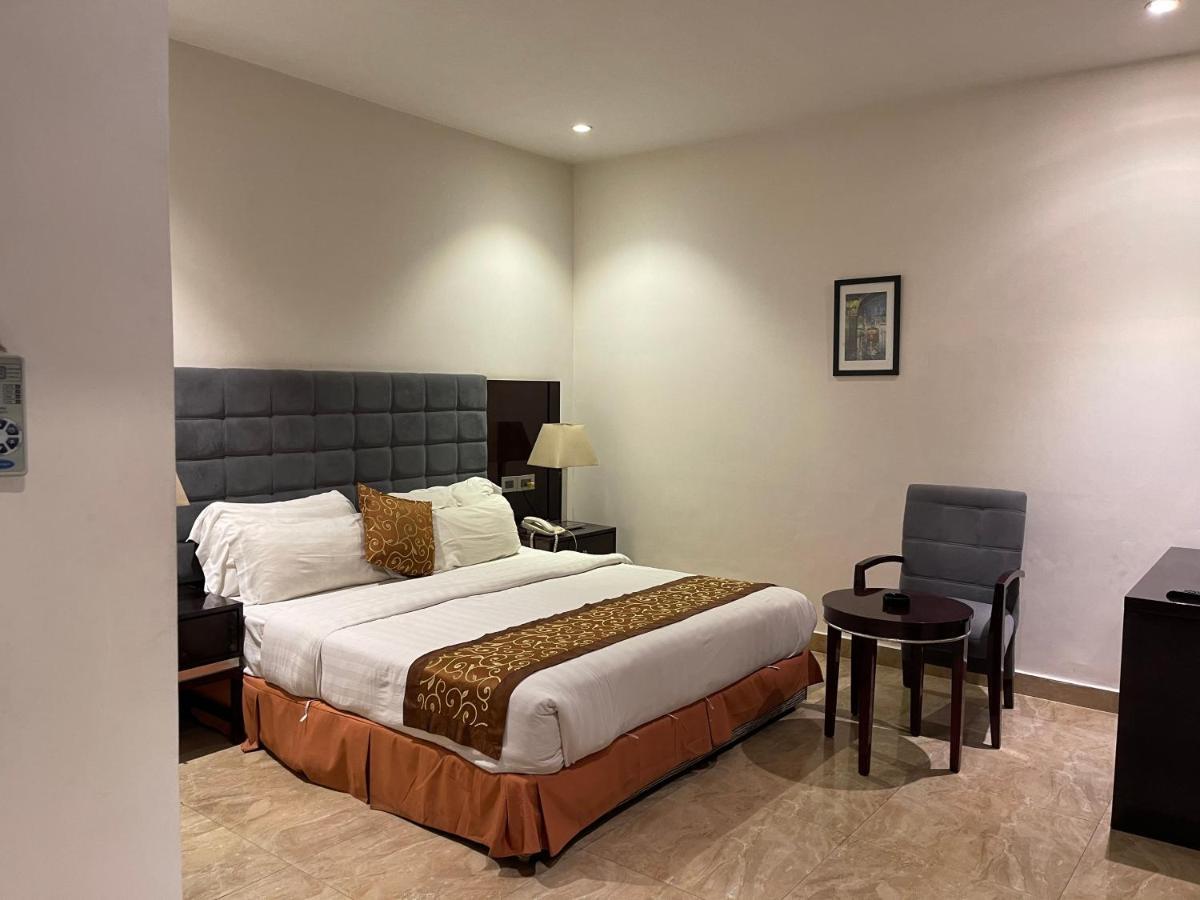 Central Boutique Hotel Moradabad Extérieur photo